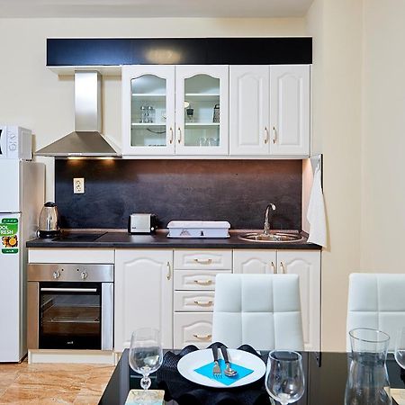 Art Apartments In Pomorie Esterno foto