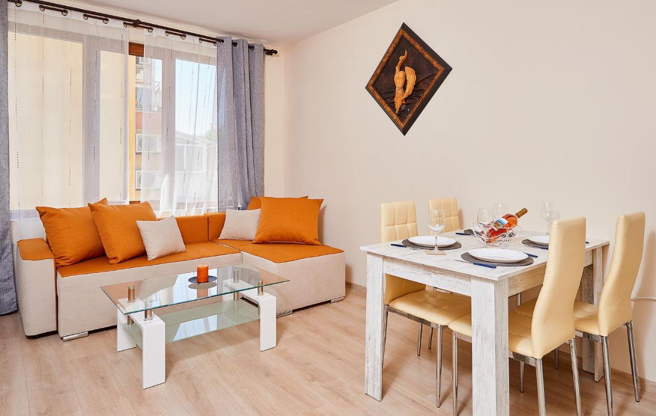 Art Apartments In Pomorie Esterno foto