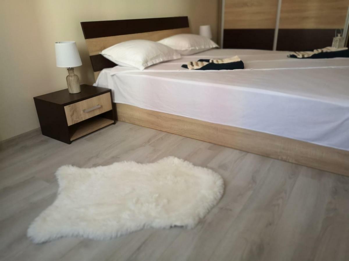Art Apartments In Pomorie Esterno foto